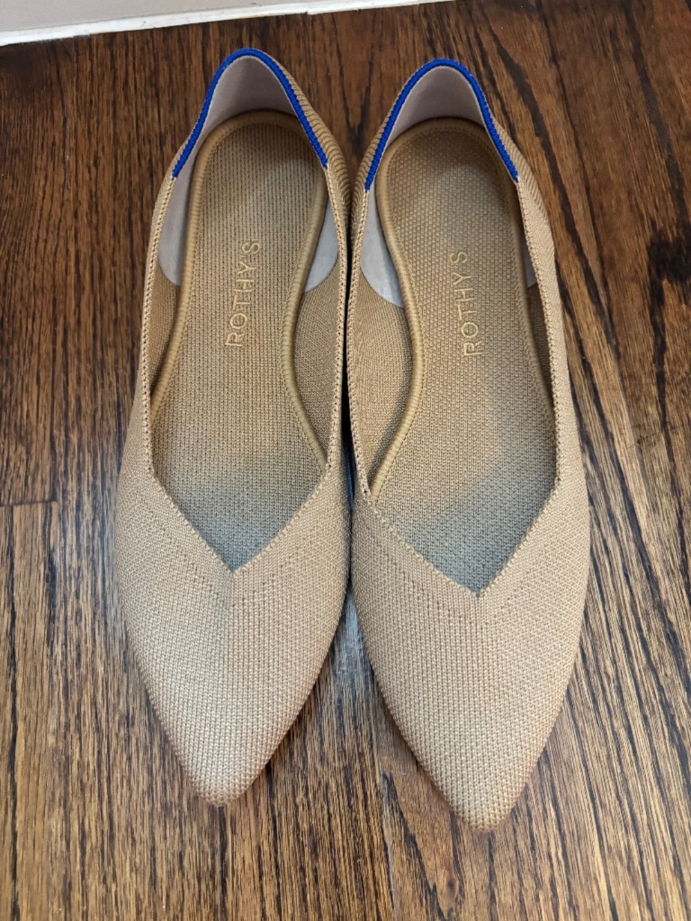 Rothys The Point Flats In Camel. Size 9